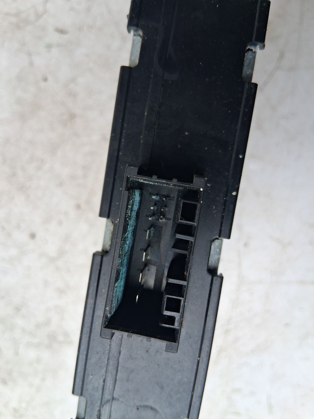 2014 BMW 5 SERIES F10 VOLTAGE CONVERTER ECU 9233143