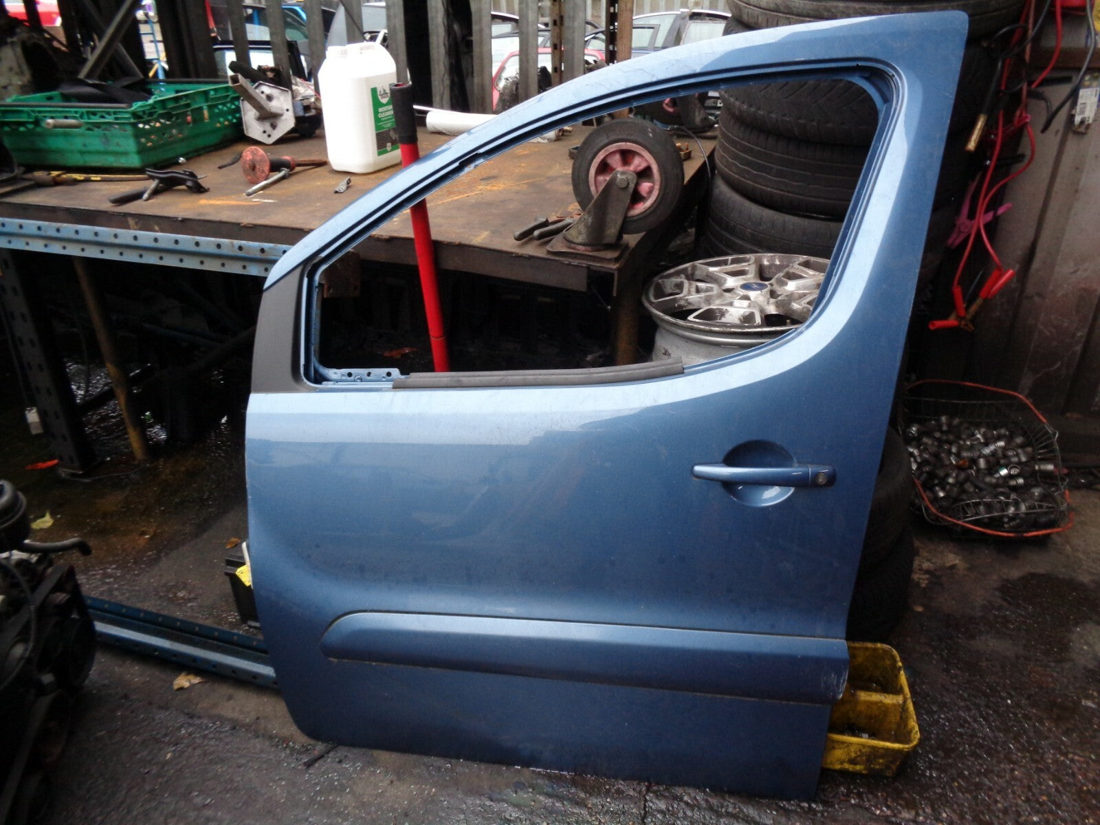 PEUGEOT PARTNER 2016 NS PASSENGER SIDE FRONT BARE DOOR IN BLUE