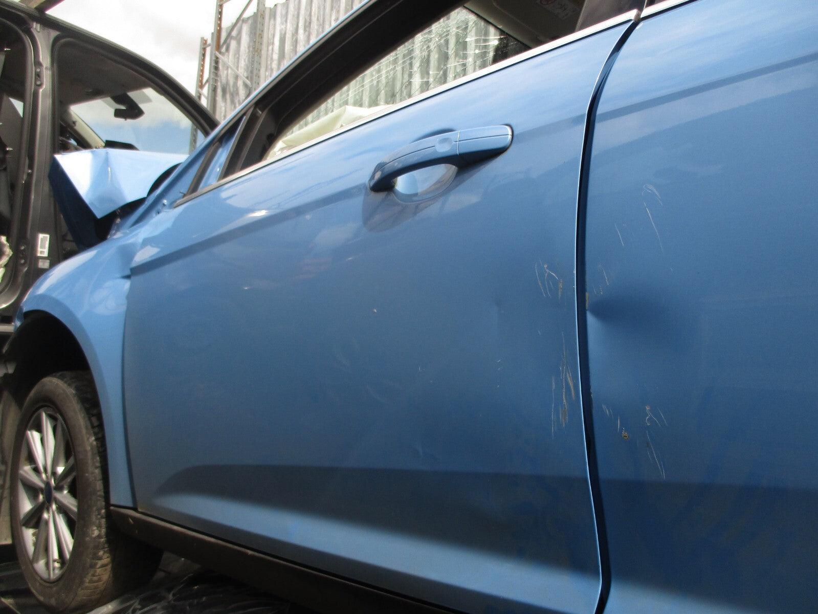2017 FORD FOCUS MK3 NSF PASSENGER SIDE FRONT LEFT BARE DOOR ICEBERG BLUE