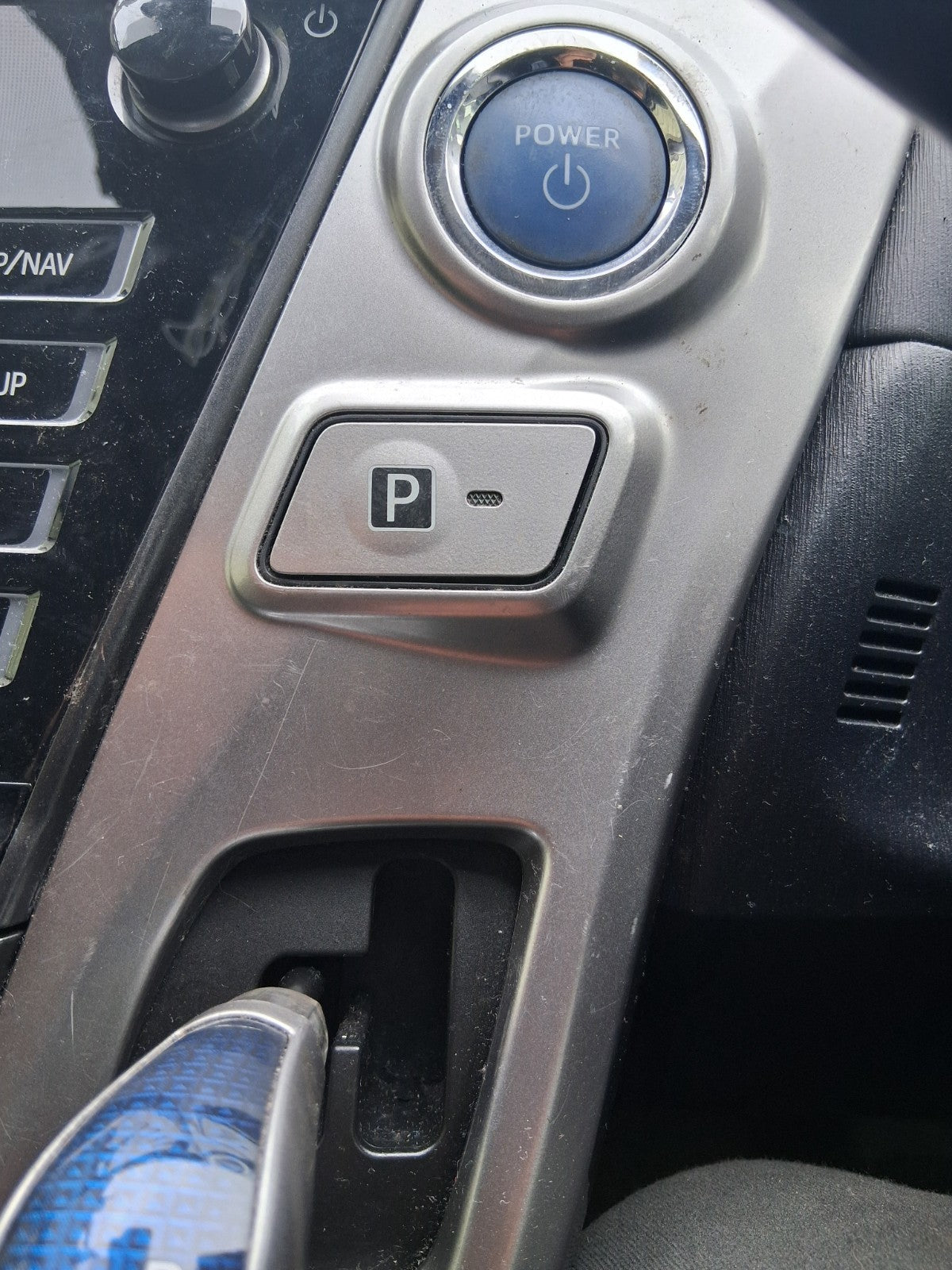 2018 TOYOTA PRIUS V PLUS XW40 ELECTRIC PARKING HANDBRAKE SWITCH BUTTON