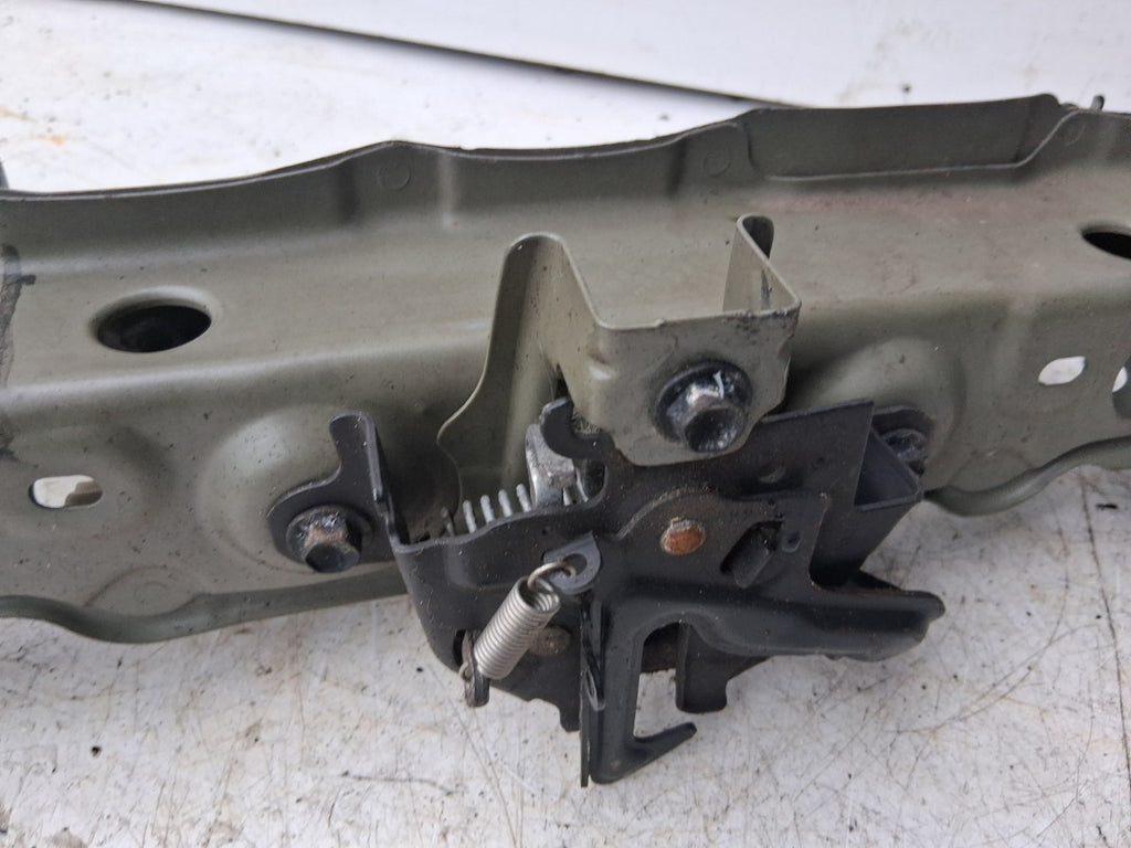 2019 TOYOTA C-HR CHR FRONT BUMPER BAR METAL BAR 865200D050