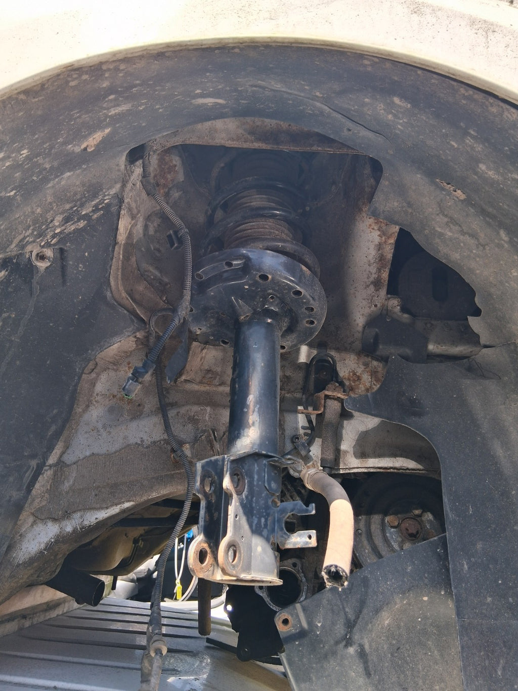 2015 PEUGEOT BIPPER OSF DRIVER SIDE FRONT SHOCK ABSORBER