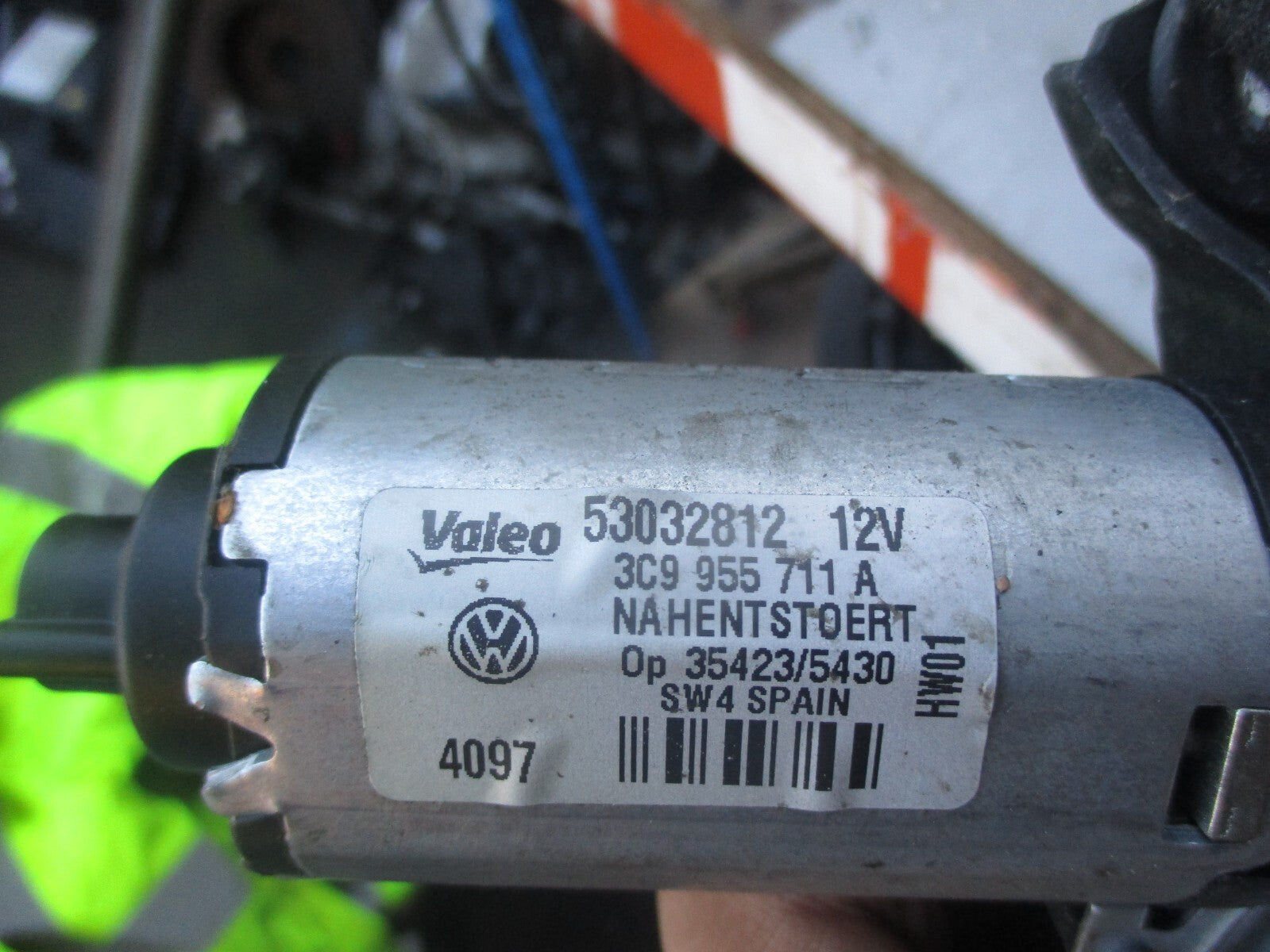 VW VOLKSWAGEN PASSAT B6 REAR WIPER MOTOR 53032812