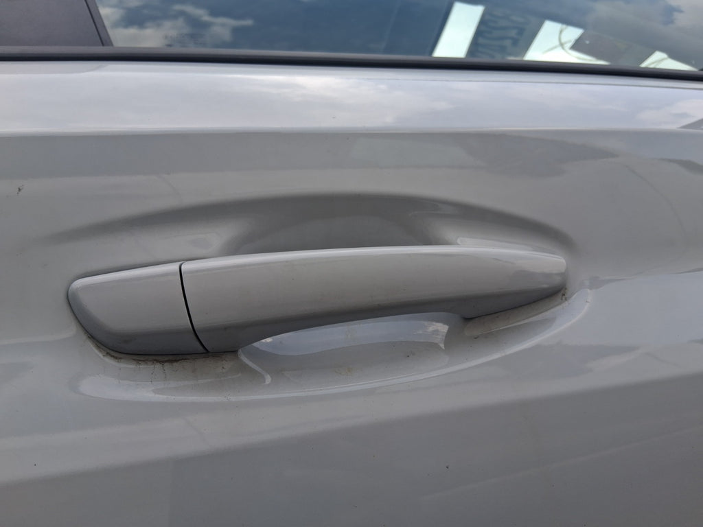 PEUGEOT 208 MK2 2025 OS DRIVER SIDE FRONT EXTERIOR DOOR HANDLE WHITE OKENITE ESU