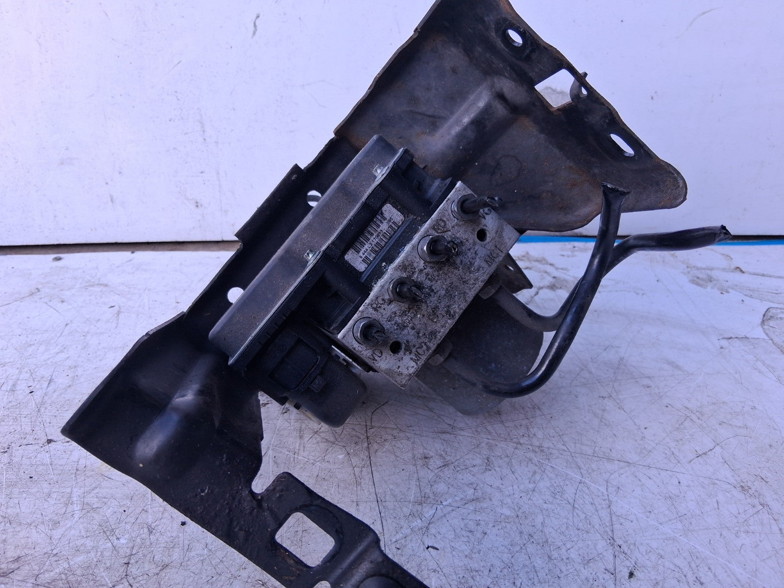 2013 CITROEN C4 MK2 1.6 DIESEL ABS PUMP MODULATOR 9677024980