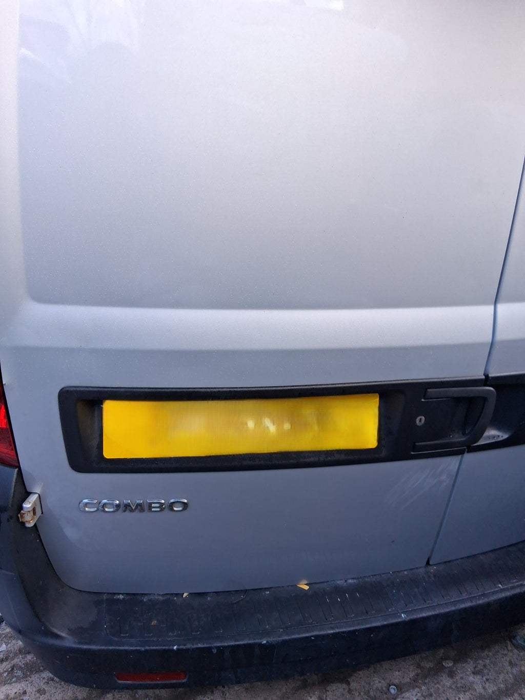 2015 VAUXHALL COMBO D NSR PASSENGER SIDE REAR LEFT COMPLETE DOOR SILVERFISH 612A