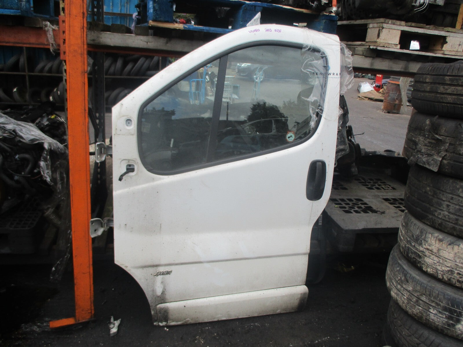 VAUXHALL VIVARO 2013 NSF PASSENGER SIDE FRONT COMPLETE DOOR WHITE