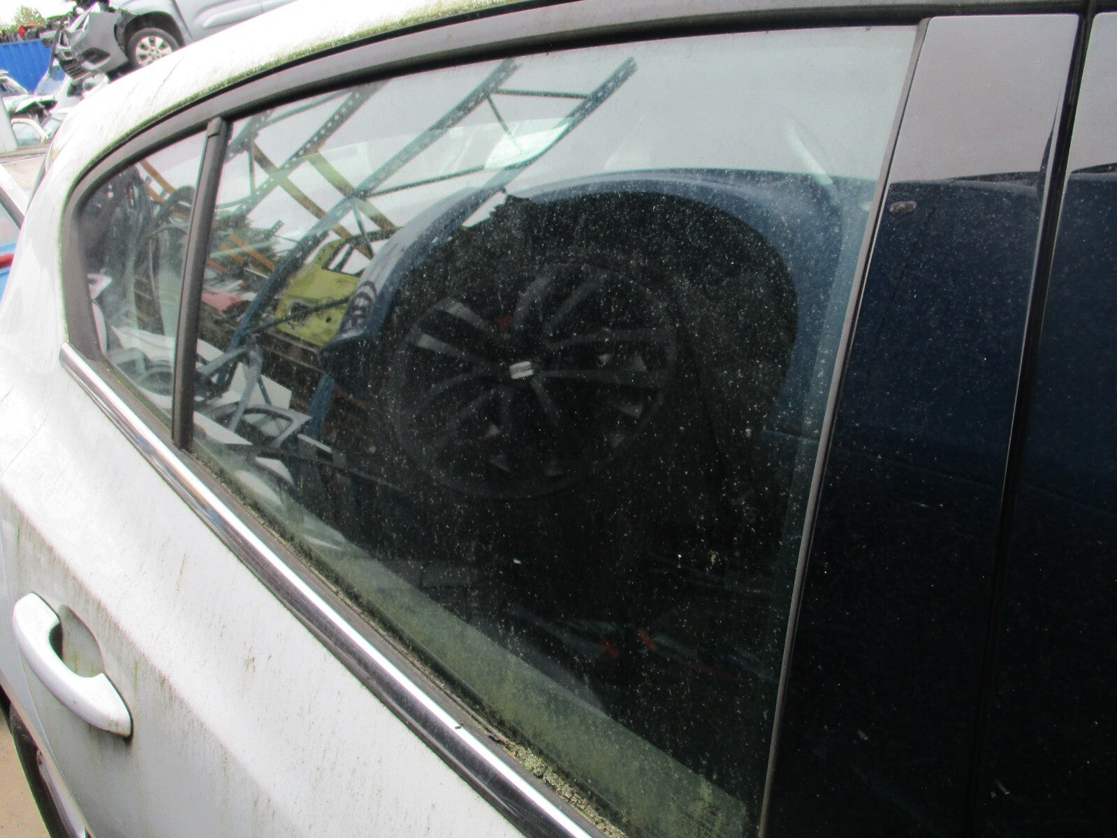 FORD FOCUS MK4 2021 OSR DRIVER SIDE REAR MAIN WINDOW GLASS