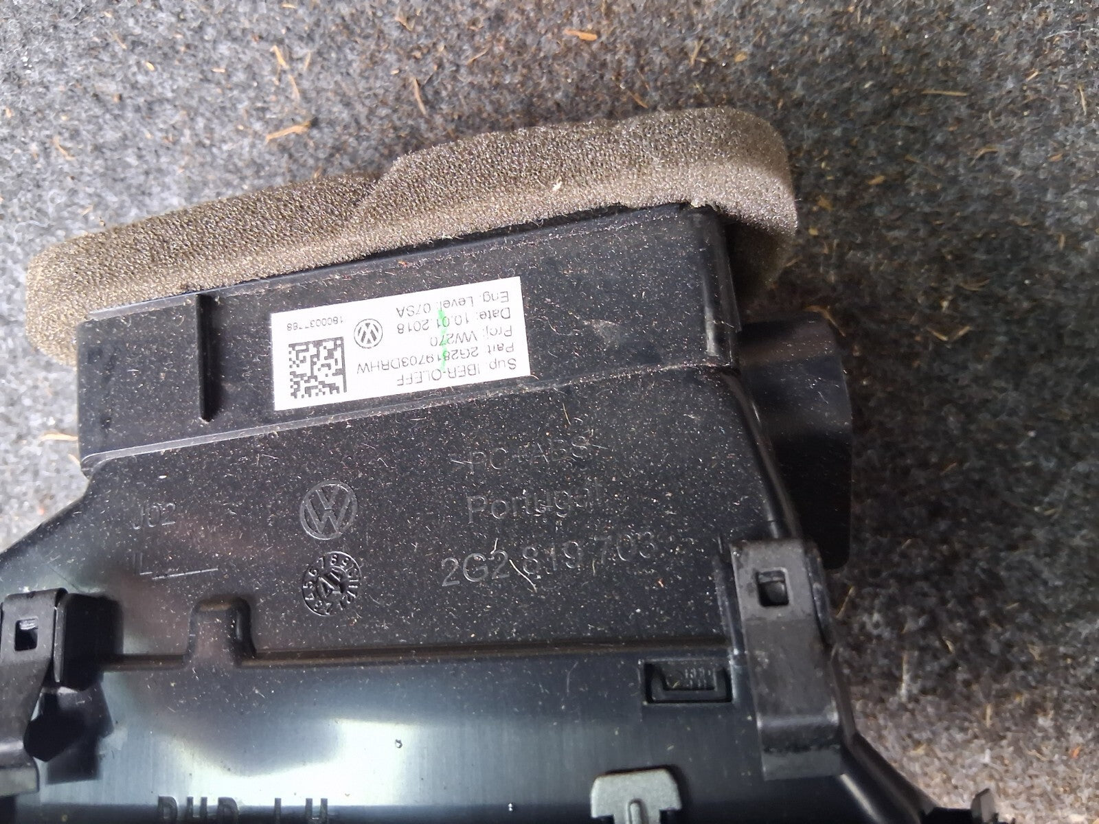 VW VOLKSWAGEN POLO 2018 MK6 NSF PASSENGER SIDE FRONT LEFT AIRVENT 2G2819703