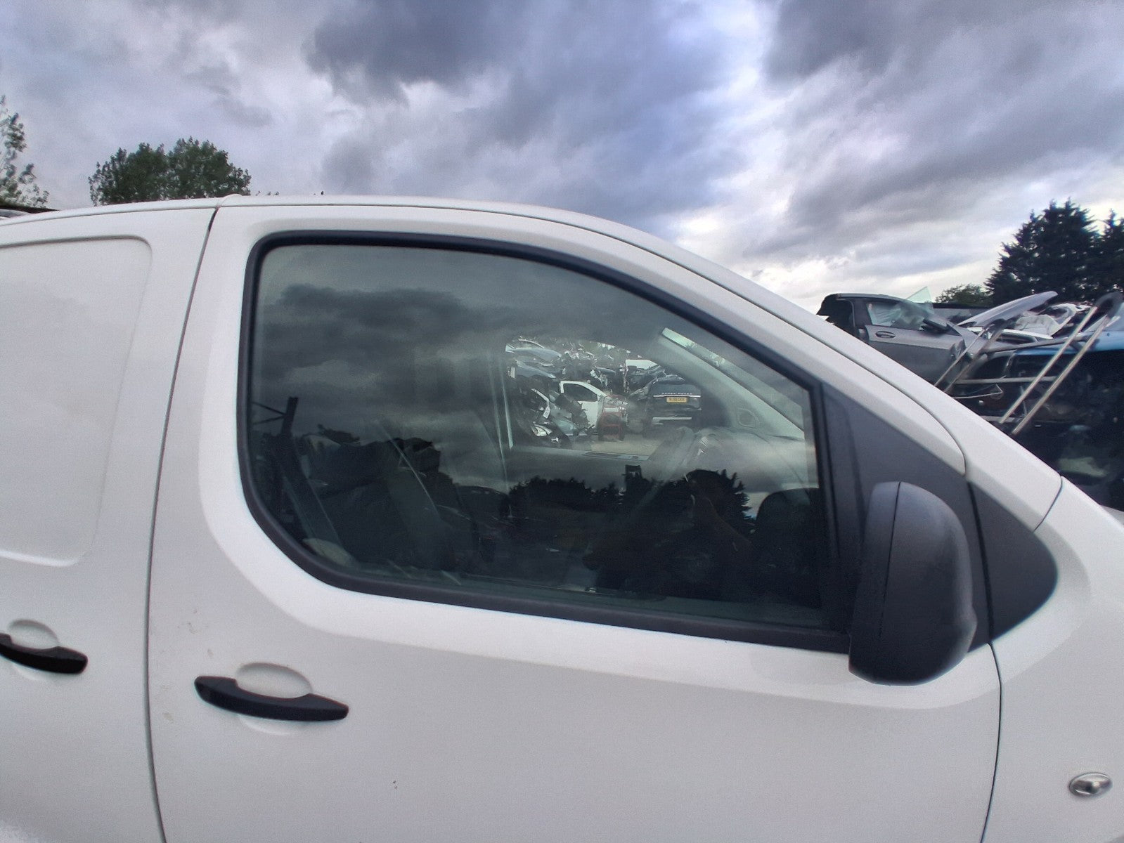 2019 CITROEN DISPATCH VIVARO MK3 OSF DRIVER SIDE FRONT WINDOW GLASS