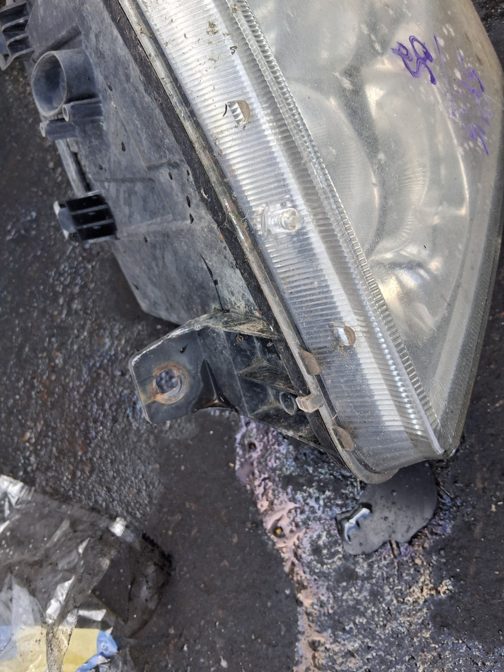 2016 MERCEDES SPRINTER W906 OSF DRIVER SIDE FRONT RIGHT HEADLIGHT 24738200
