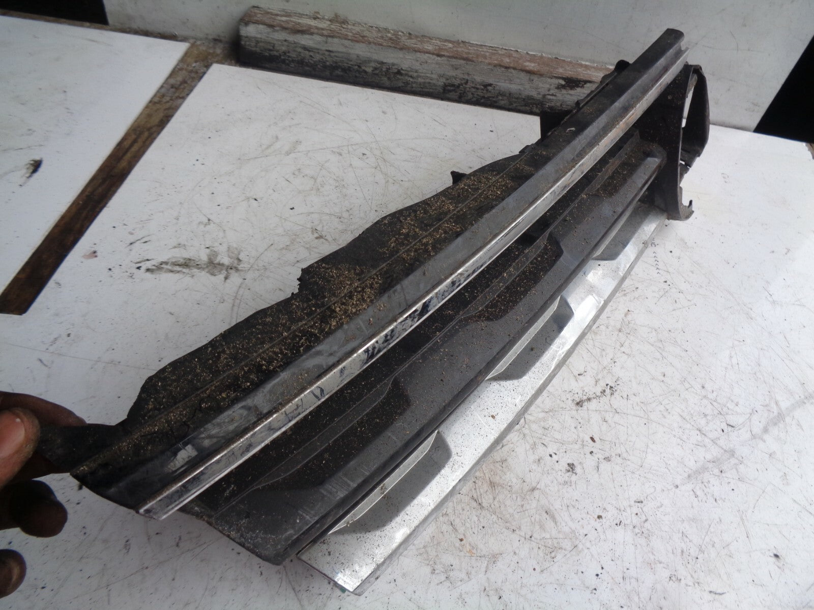 VW VOLKSWAGEN TIGUAN AD MK2 2019 FRONT BUMPER GRILL GRILLE 5na 853 653a
