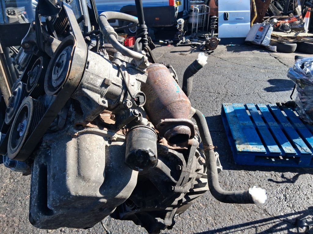 2004 TOYOTA YARIS MK1 1.0 PETROL COMPLETE ENGINE 1SZ-FE