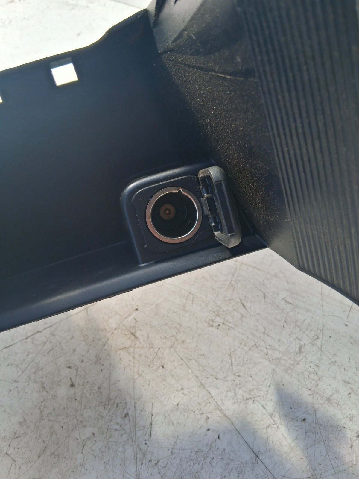 2013 MAZDA CX5 MK1 CENTRE CONSOLE USB PORT AND TRIM