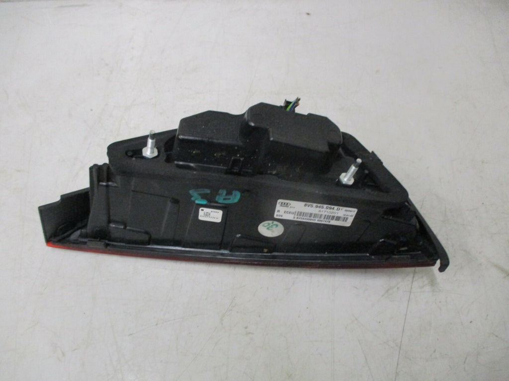 AUDI A3 8V S LINE 2017 OSR INNER DRIVER SIDE REAR BRAKE TAIL LIGHT 8V5945094D