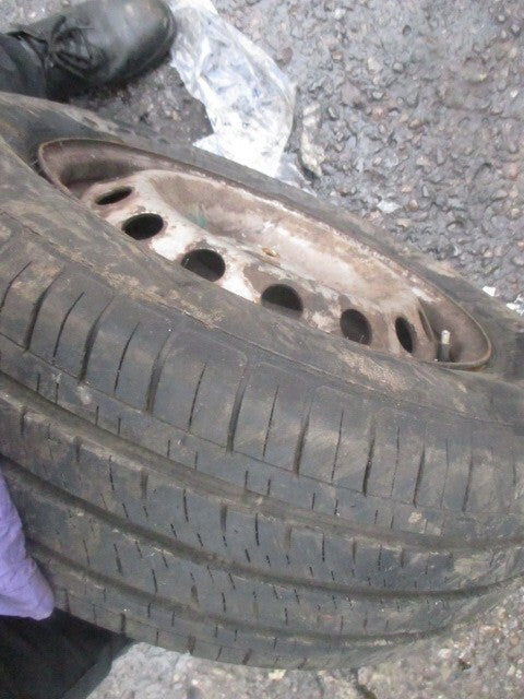 RENAULT TRAFIC 16 INCH STEEL WHEEL WITH TYRE 215/65R16C