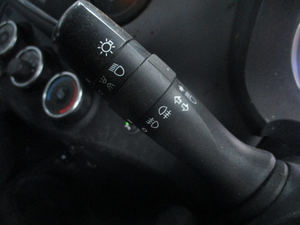 TOYOTA YARIS MK3 2018 WIPER INDICATOR STALK SWITCH SQUIB