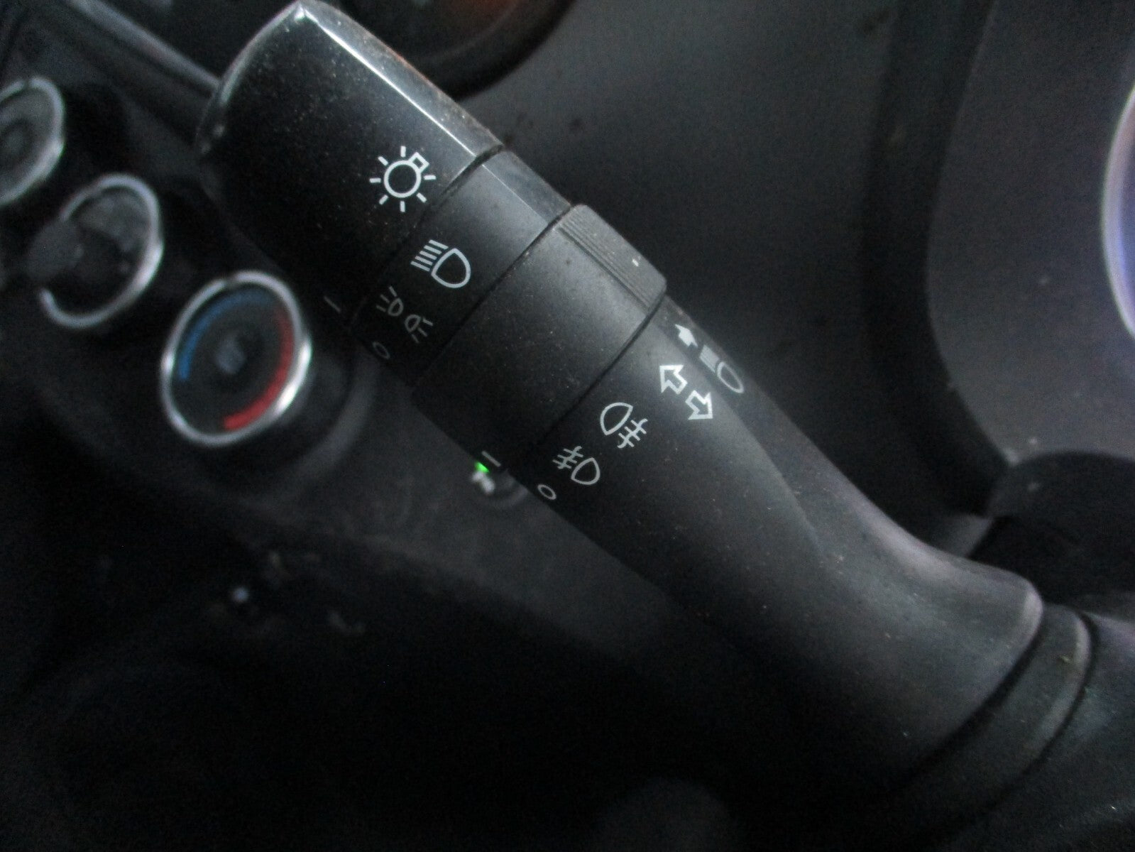 TOYOTA YARIS MK3 2018 WIPER INDICATOR STALK SWITCH SQUIB