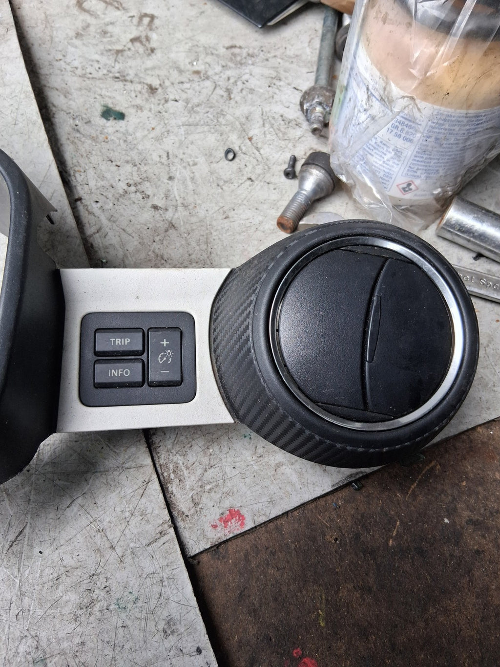 2022 SUZUKI IGNIS INSTRUMENT CLUSTER SPEEDOMETER SURROUND TRIM