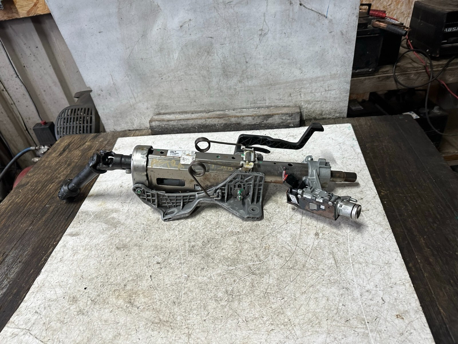 2015 VAUXHALL ASTRA J STEERING COLUMN BARREL COMPLETE 13422685