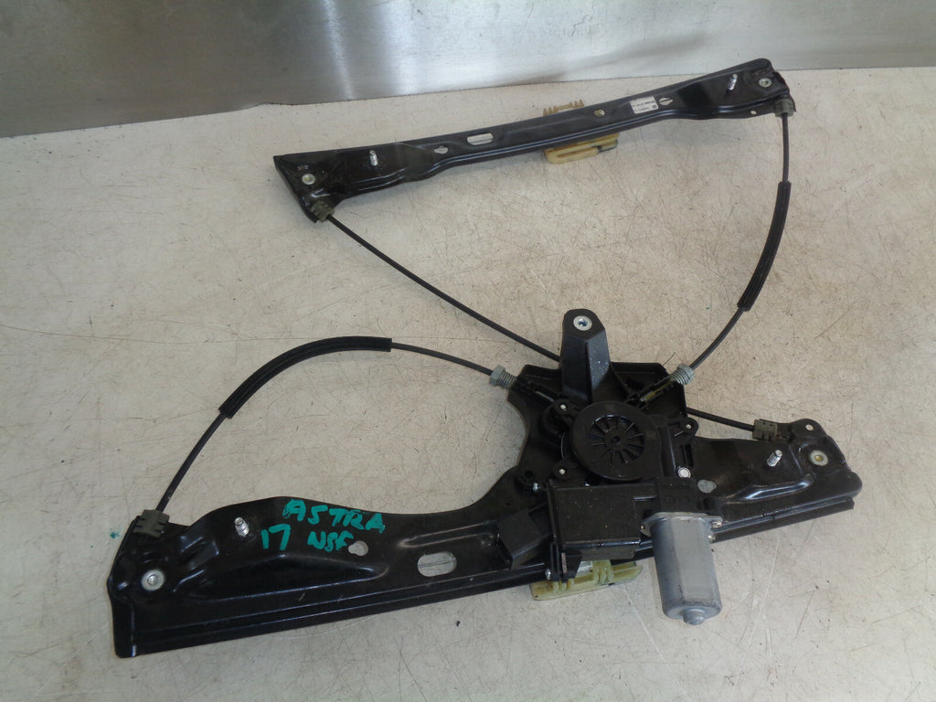VAUXHALL ASTRA K MK7 NSF PASSENGER SIDE FRONT WINDOW MOTOR REGULATOR 13406673