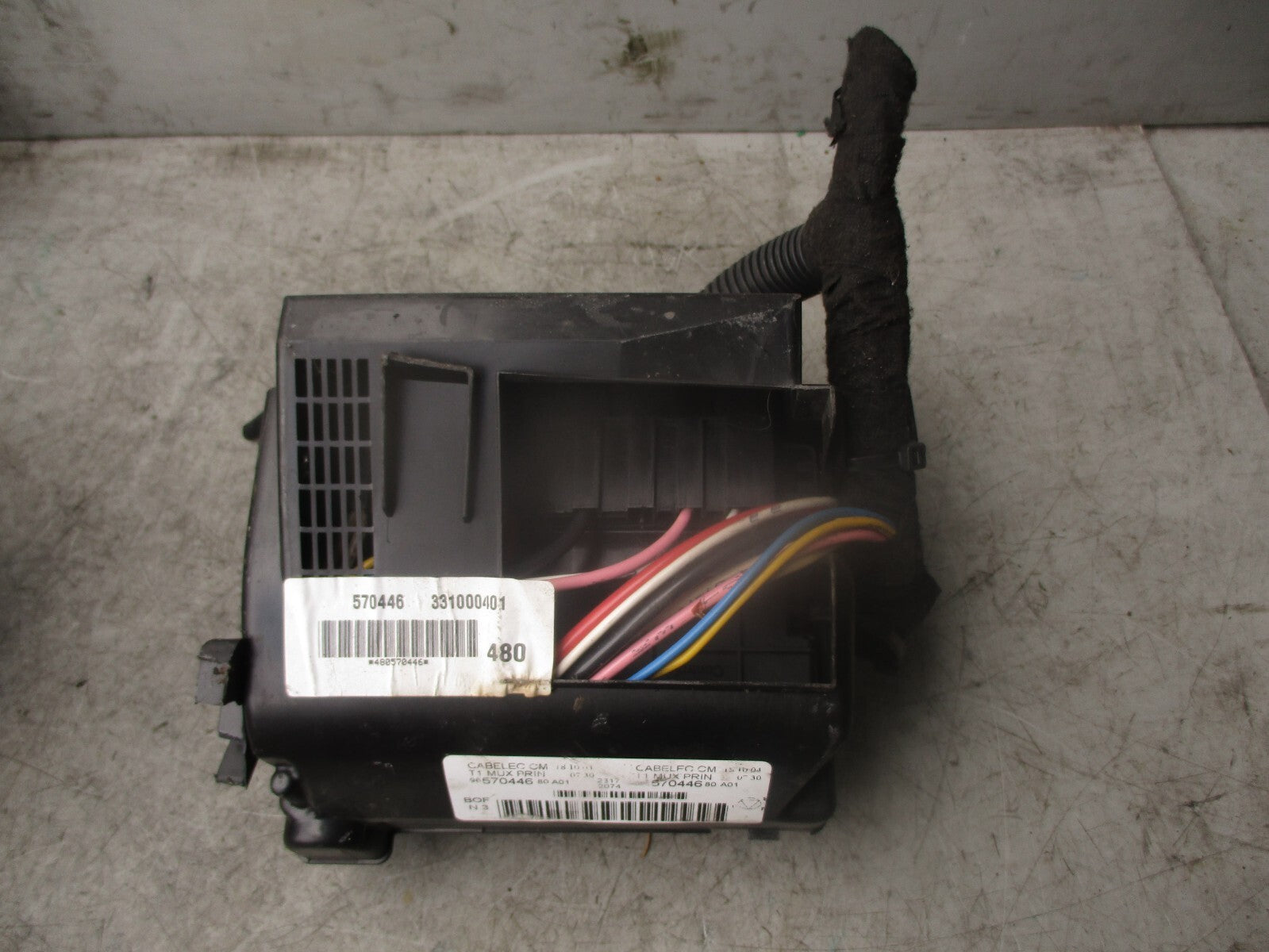 2005 PEUGEOT 206 1.4 PETROL UNDER BONNET FUSE BOX 9650664180