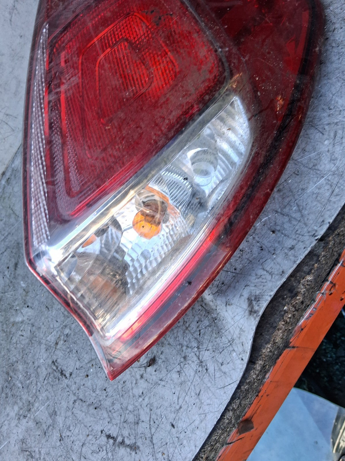 2017 FORD FIESTA MK7 OSR DRIVER SIDE TAIL LIGHT C1BB13404A