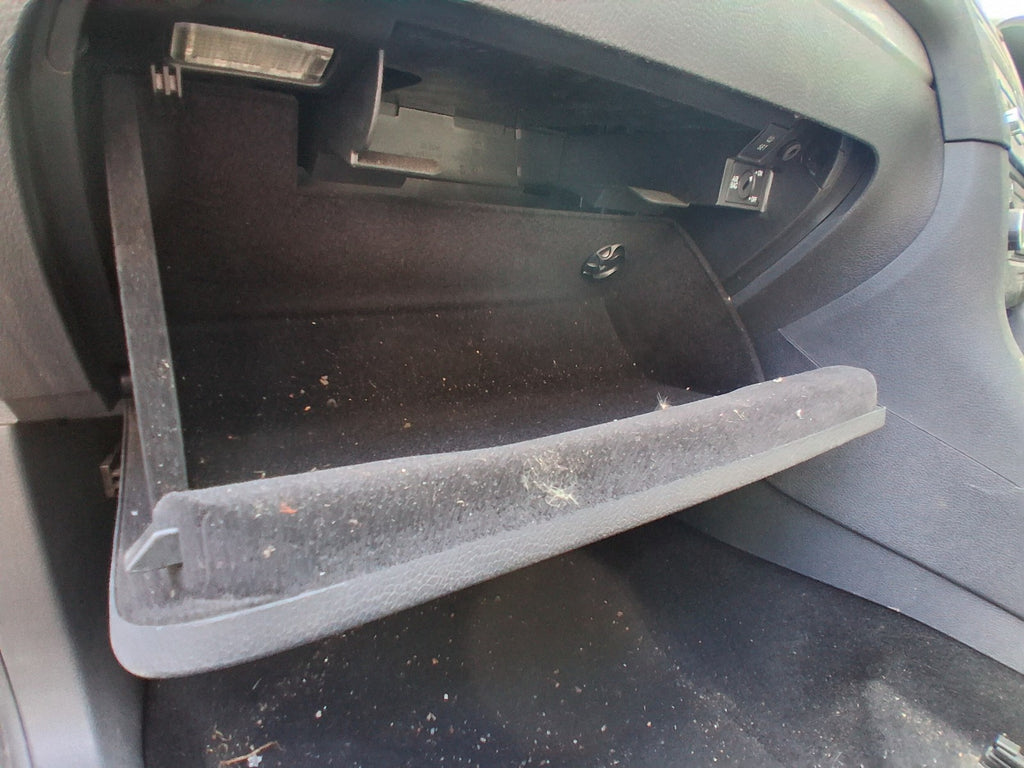 2012 VW VOLKSWAGEN GOLF MK6 NS PASSENGER SIDE STORAGE COMPARTMENT GLOVE BOX