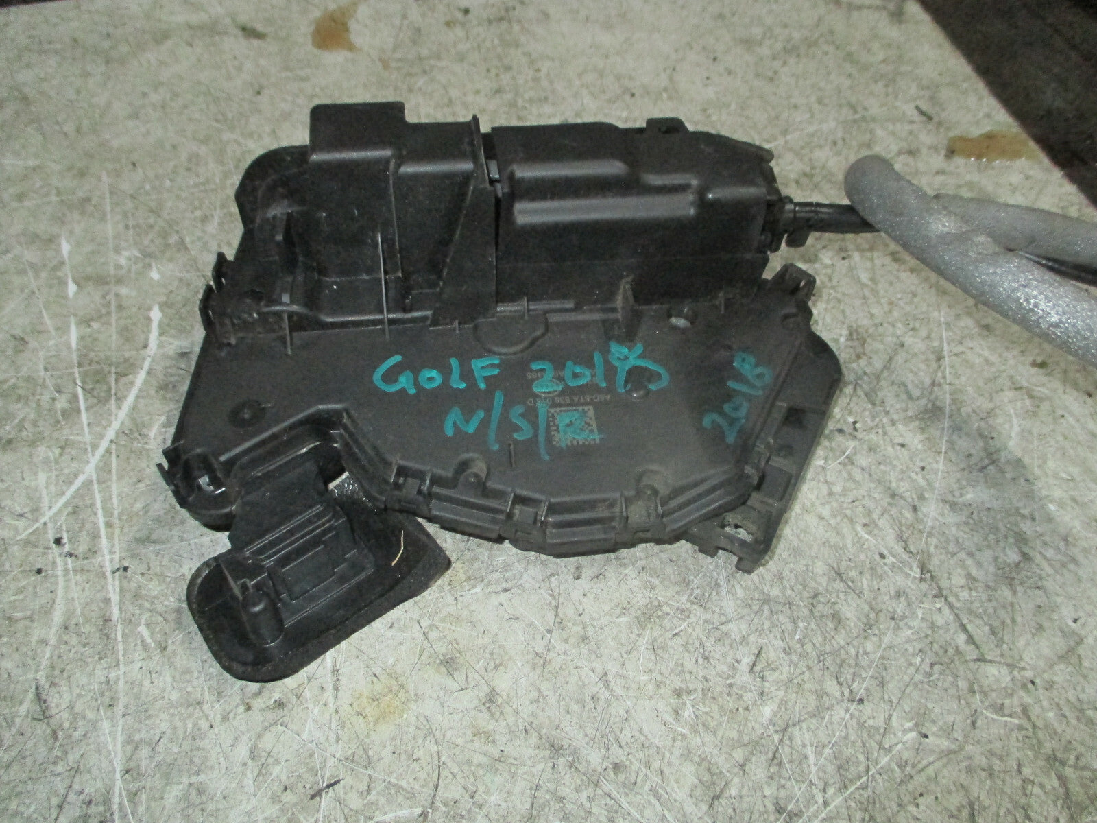 VW VOLKSWAGEN GOLF 2018 MK7 NSR PASSENGER REAR DOOR LOCK MECHANISM 5TA839015D