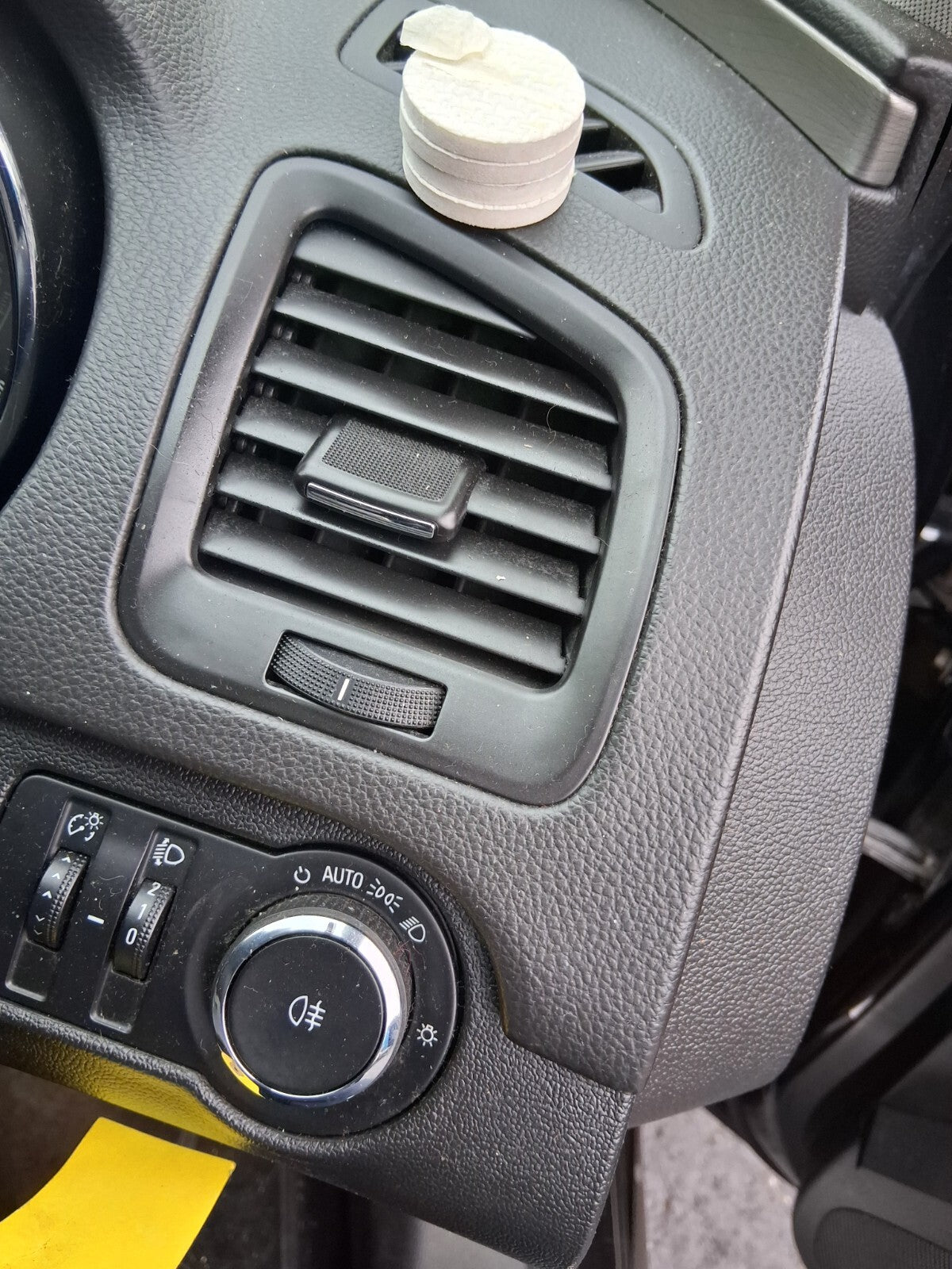 2011 VAUXHALL INSIGNIA ESTATE MK1 DRIVER SIDE RIGHT AIRVENT