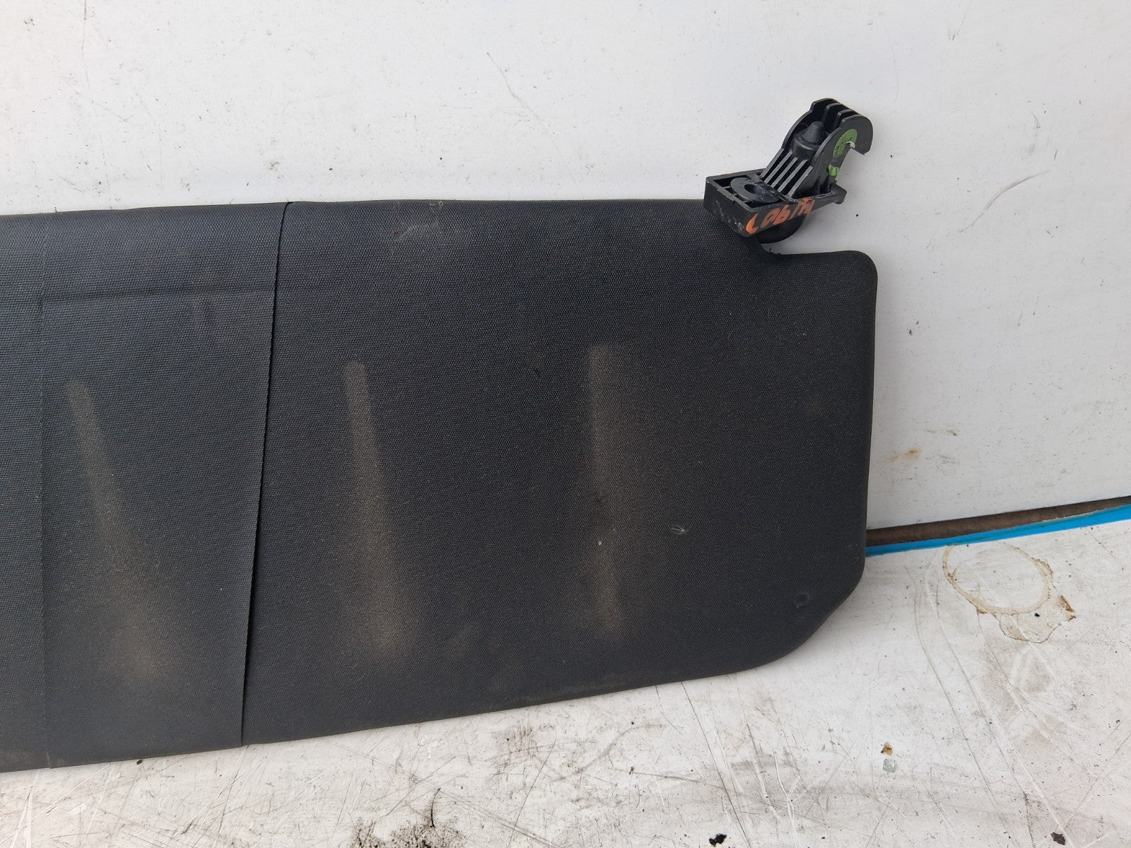 2020 MERCEDES BENZ SPRINTER W907 OSF DRIVER SIDE FRONT RIGHT SUN VISOR SHADE