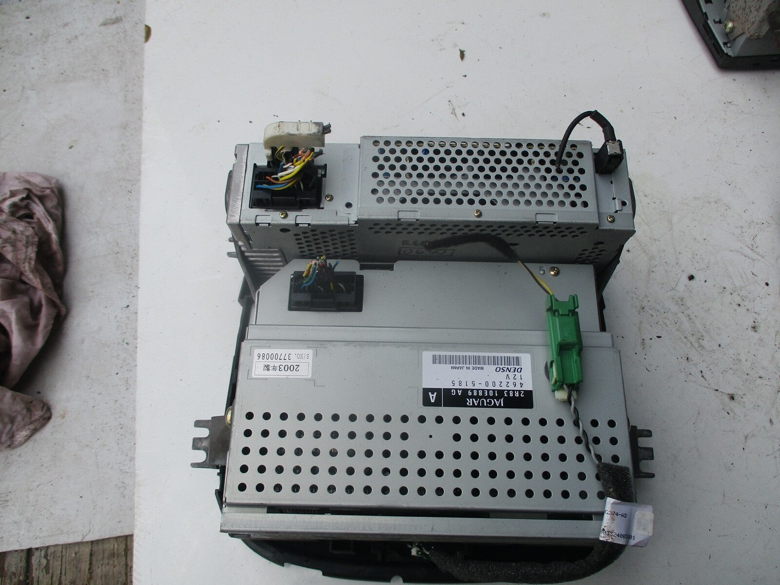 JAGUAR S TYPE 2003 SAT NAV CD UNIT 462200-5185