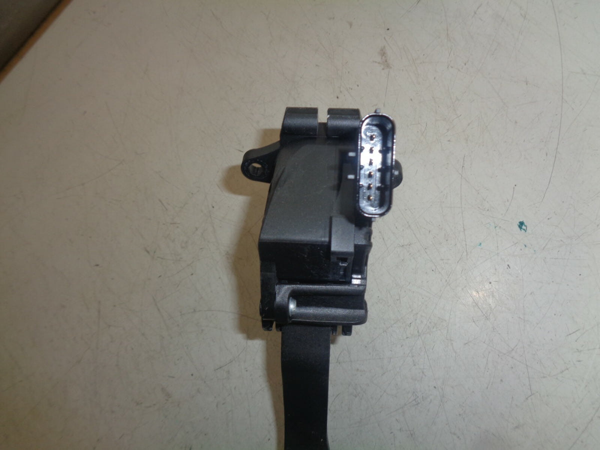 VW VOLKSWAGEN POLO 6R 2017 THROTTLE ACCELERATOR PEDAL 6C2721503B