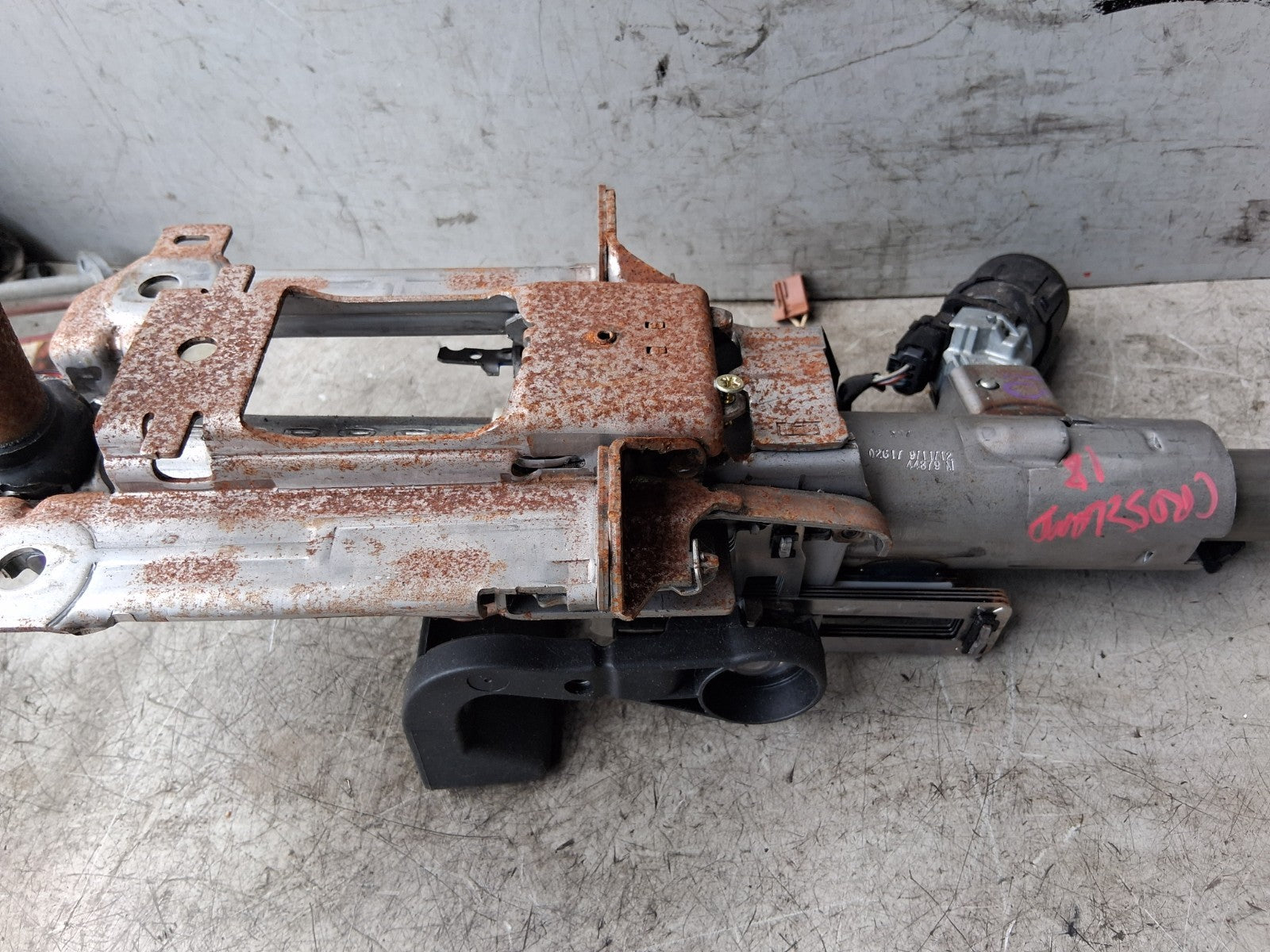 VAUXHALL CROSSLAND X 2018 STEERING COLUMN WITH IGNITION BARREL 9823072677