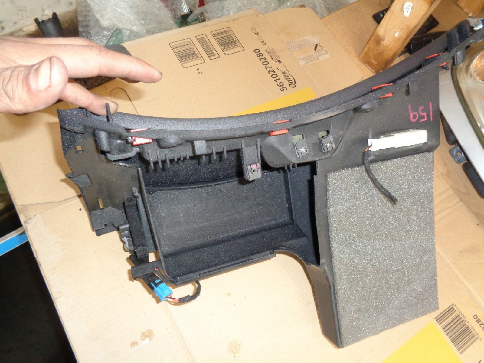 ALFA ROMEO 159 JTDM NS PASSENGER SIDE DASHBOARD GLOVE BOX
