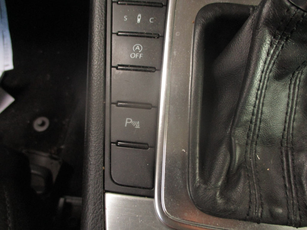 2012 VOLKSWAGEN PASSAT CC AUTOMATIC GEARSTICK SURROUND TRIM COVER & SWITCHES
