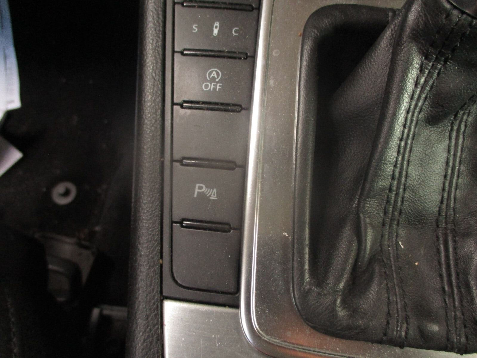 2012 VOLKSWAGEN PASSAT CC AUTOMATIC GEARSTICK SURROUND TRIM COVER & SWITCHES