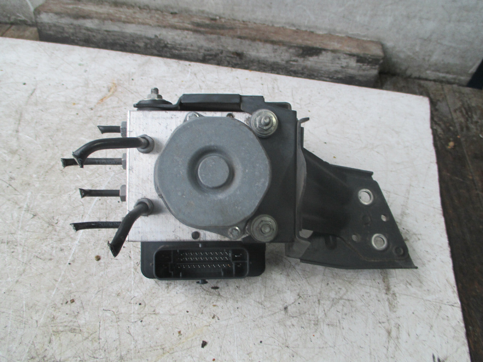 AUDI A1 8X 2015 1.4 PETROL ABS PUMP & MODULATOR 6R0614517AL