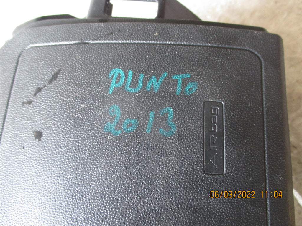 FIAT GRANDE PUNTO 2013 OSF FRONT DRIVER SIDE UNDER STEERING WHEEL KNEE AIRBAG