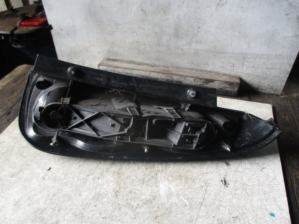 SMART FOR FOUR W454 2005 NSR PASSENGER SIDE REAR TAIL LIGHT A4548200364