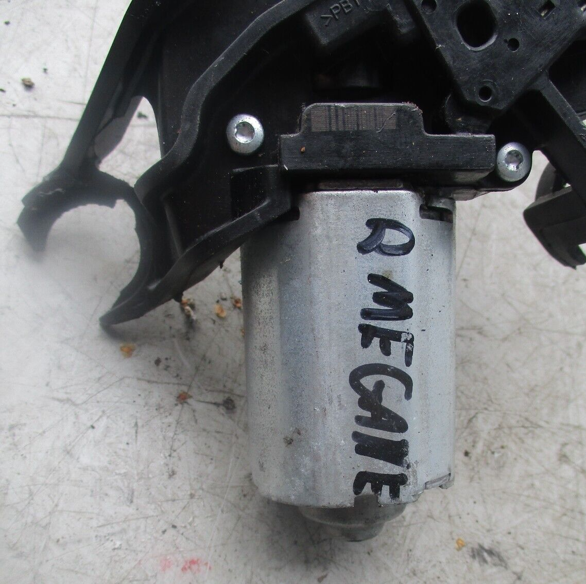 2005 RENAULT MEGANE HATCHBACK REAR WIPER MOTOR 0390201577