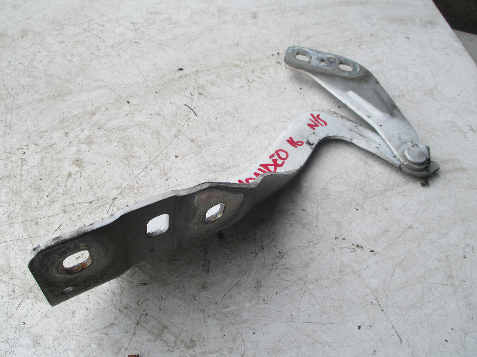 FORD MONDEO MK5 2016 NSF PASSENGER SIDE FRONT BONNET HINGE DS73F16801BB