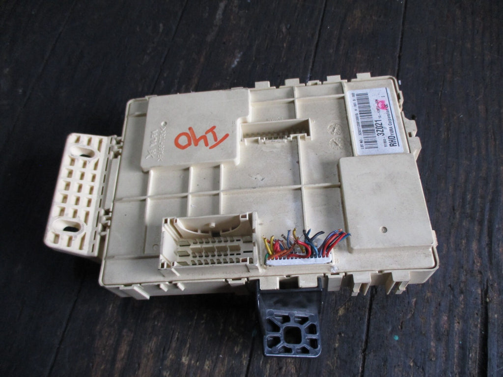 HYUNDAI I40 2012 UNDER BONNET FUSE BOX 919503Z021