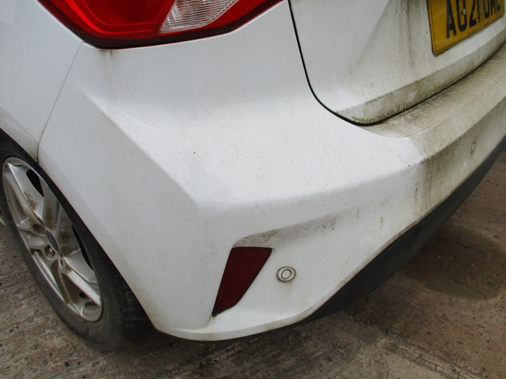 FORD FOCUS MK4 2021 REAR COMPLETE BUMPER PDC SENSOR FROZEN WHITE 5J