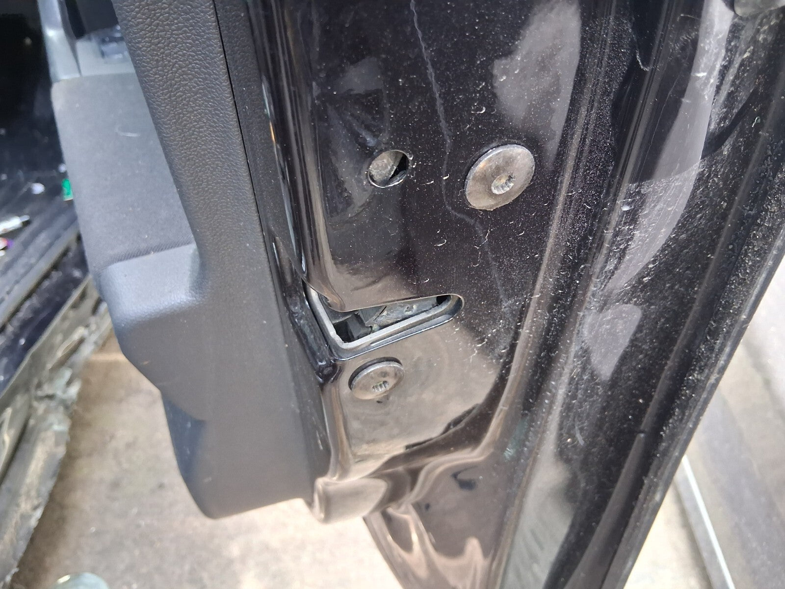 2024 VW VOLKSWAGEN POLO MK6 FACELIFT OSF DRIVER SIDE FRONT DOOR LOCK MECHANISM