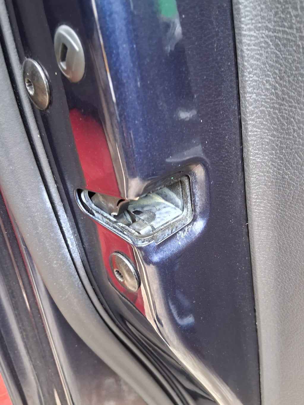 2014 VW VOLKSWAGEN PASSAT B7 SALOON NSF PASSENGER SIDE FRONT DOOR LOCK MECHANISM