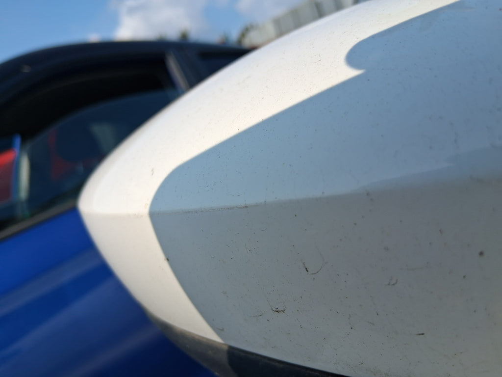 SEAT TOLEDO MK4 2018 HATCHBACK OSF DRIVER SIDE MANUALFOLD WING MIRROR WHITE