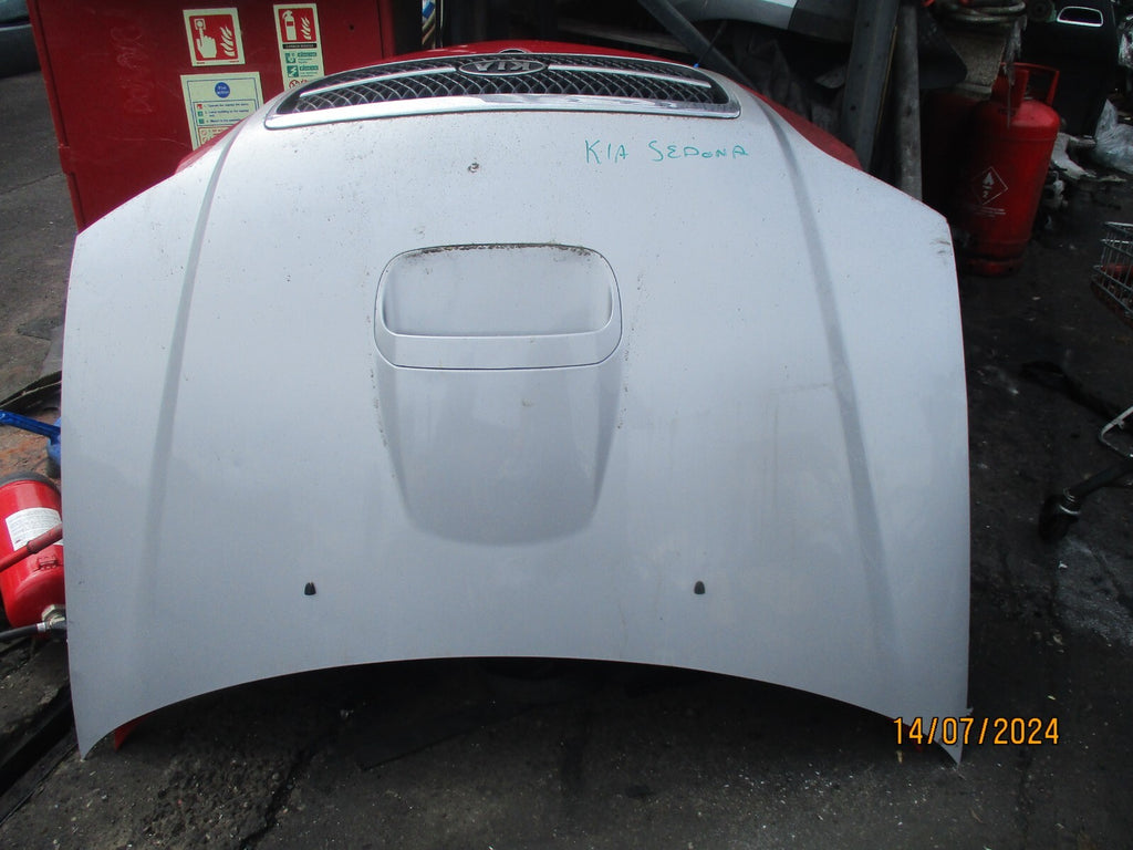 KIA SEDONA 2006 MK1 FRONT COMPLETE BONNET HOOD SILVER