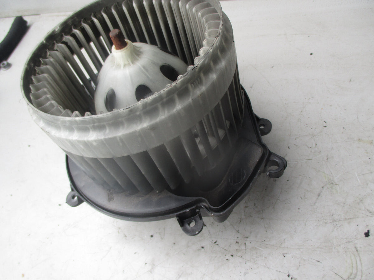 MERCEDES CLC 2008 HEATER BLOWER MOTOR & RESISTOR