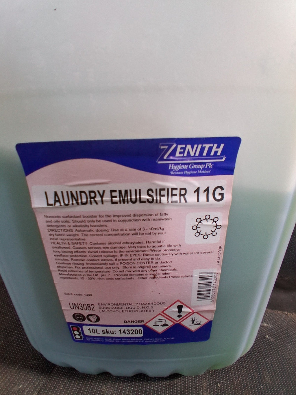 ZENITH HYGIENE LAUNDRY EMULSIFIER 11G DETERGENT WASHING SOLUTION 10L